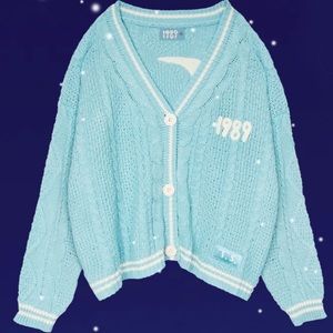 1989 TV Cardigan Size XS/S